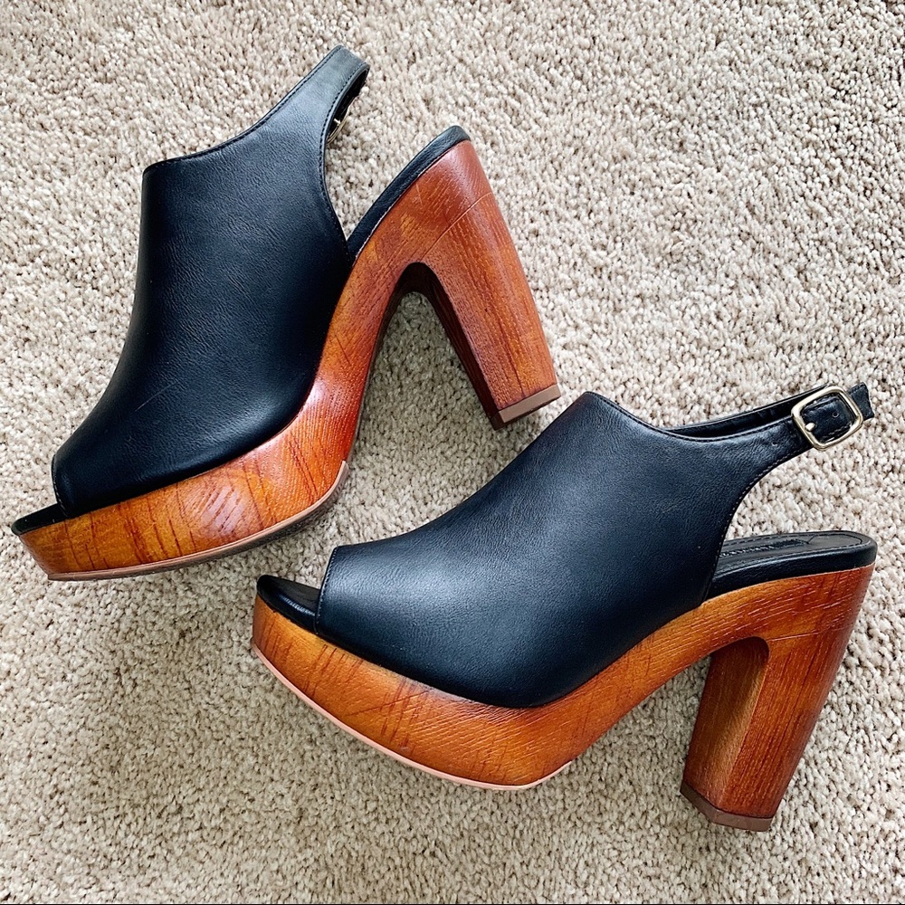 Forever 21 open-toe clogs